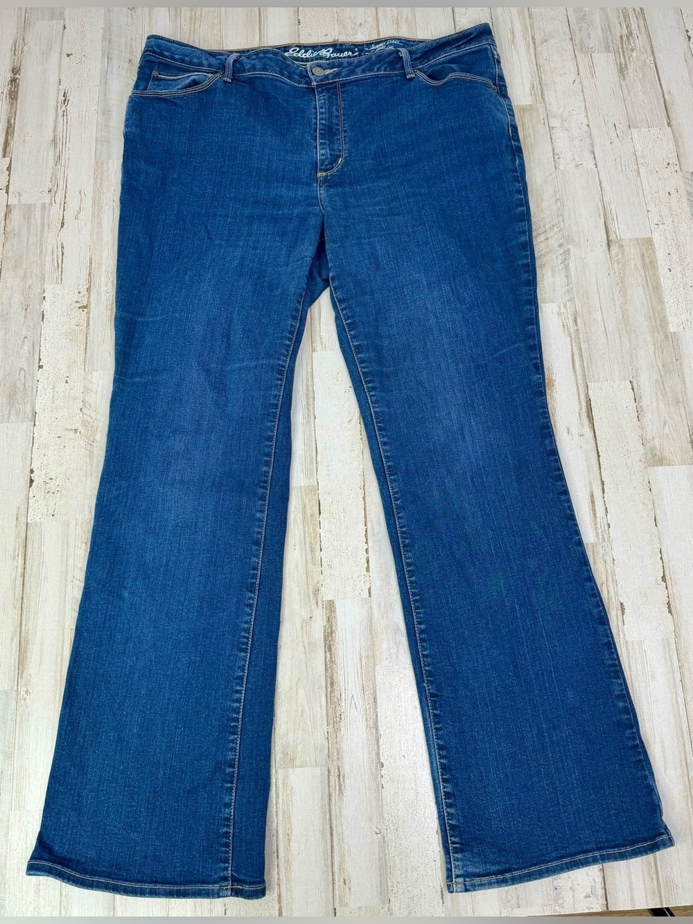 Eddie Bauer Womens Blue Jeans 20 (40x32) Curvy Boot Cut Leg High Rise